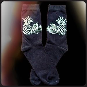 Pineapple Crew Socks FITSPI
